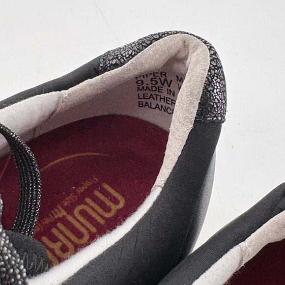 Munro Piper Sneakers 9.5 9.5W Wide Black NWOT Comfort Leather Travel - Picture 5 of 7